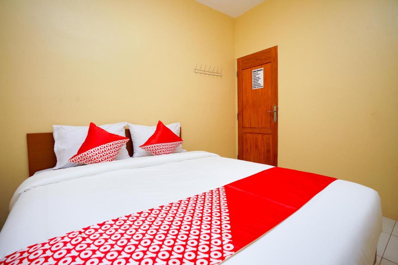 Oyo 2656 Az Zahra Residence Syariah Surabaya Esterno foto
