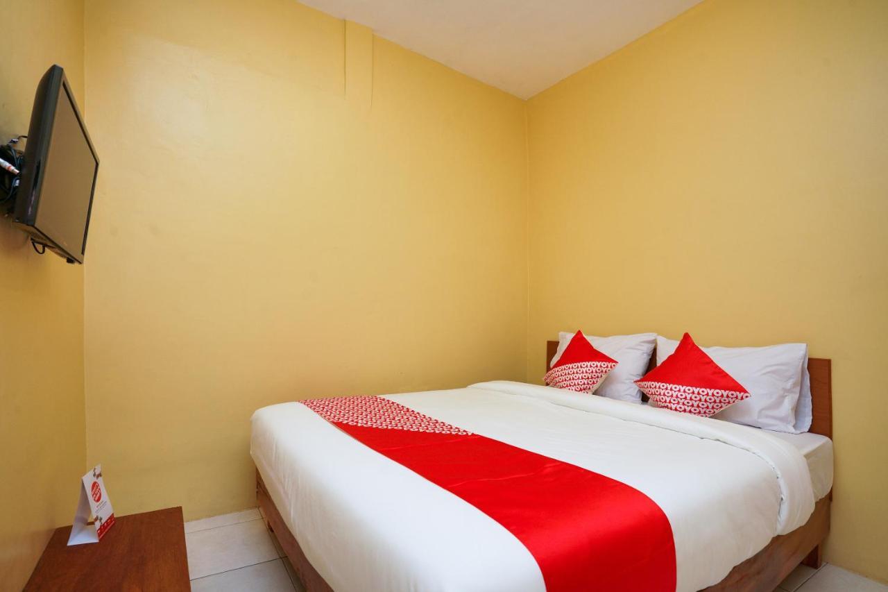 Oyo 2656 Az Zahra Residence Syariah Surabaya Esterno foto