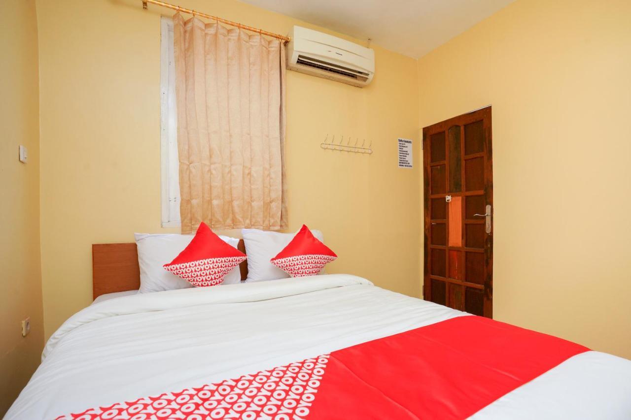 Oyo 2656 Az Zahra Residence Syariah Surabaya Esterno foto